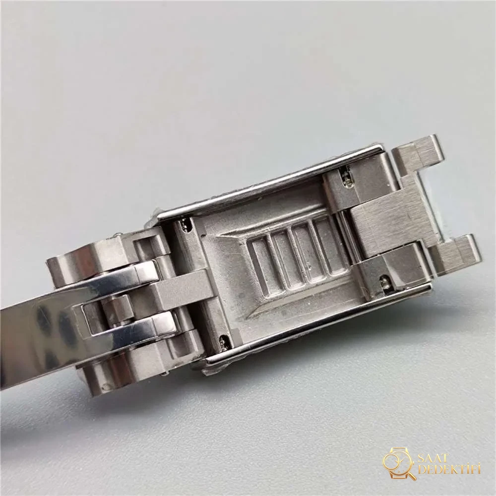 VS Factory Rolex kalitesi - Platin Yacht-Master 3235 mekanizma söküm incelemesi - Arka Kapak Gravür ve Seri Numarası