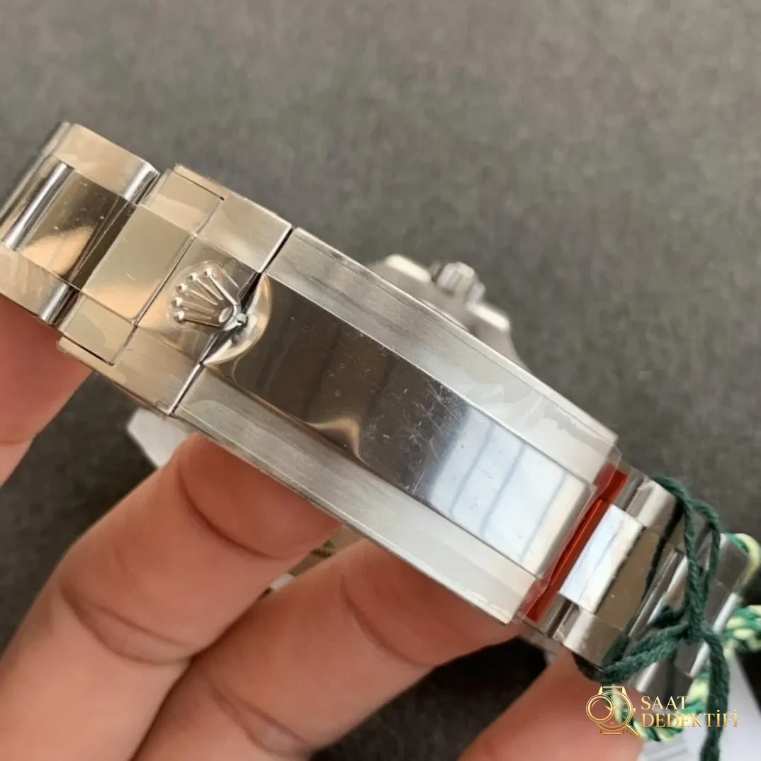 VS Factory Rolex Mavi Submariner 41 mm C Bezel 3235 Mekanizma 126619LB İncelemesi - Genel Açı ve Estetik Duruş