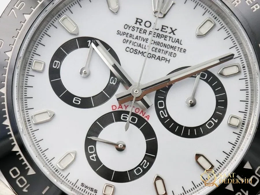 VS Factory Rolex Panda Daytona 4130 Replika Kol Saati - VS Daytona Karşılaştırması - Fosfor ve Super-LumiNova Gece Görünümü