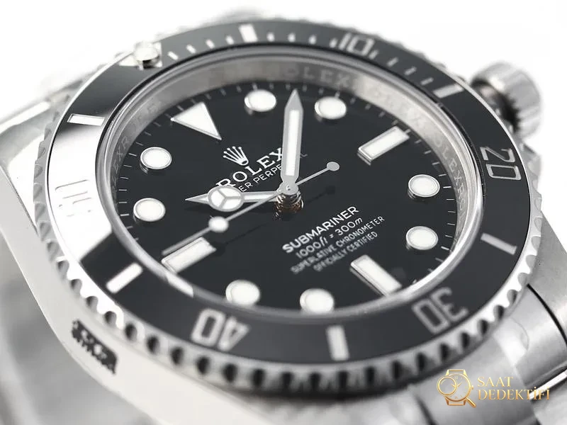 VS Factory Rolex Siyah Submariner tarihsiz 3135 replika kol saati - VS saat - Arka Kapak ve Mekanizma Detayı