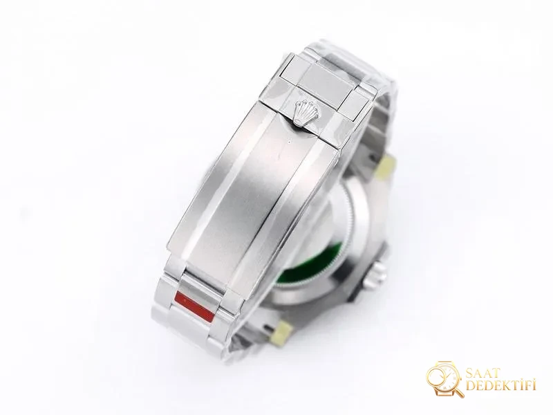 VS Factory Rolex Siyah Submariner tarihsiz 3135 replika kol saati - VS saat - Fosfor ve Super-LumiNova Gece Görünümü