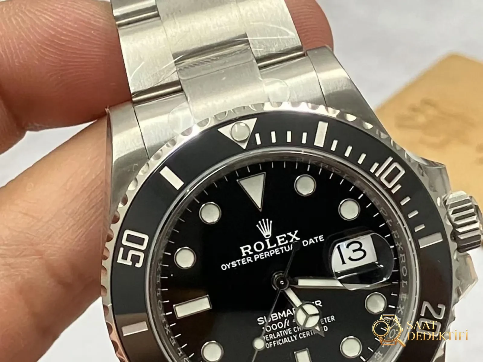 VS Factory Rolex ikinci nesil 40 black ghost ile üçüncü nesil 41 black su hayaleti nasıl ayırt edilir? Hangi versiyon daha iyi yapılmış? - Arka Kapak ve Mekanizma Detayı
