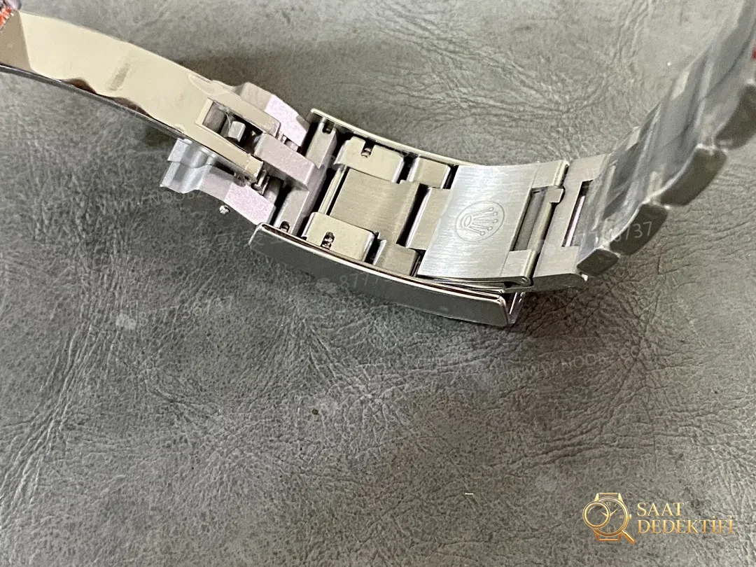 VS Factory Rolex tek kırmızı yazılı Sea-Dweller M126600 Dandong 3235 mekanizmasının kararlılığı nasıl? - Fosfor ve Super-LumiNova Gece Görünümü