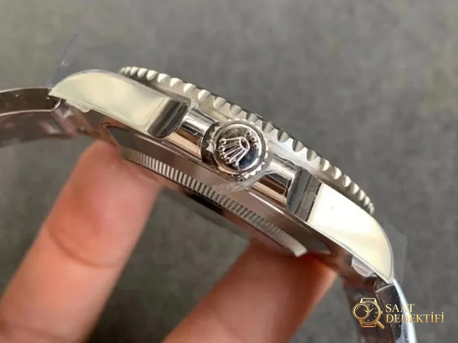 VS Factory Rolex Yeşil Su Hayaleti 3135 Replika Kol Saati - VS Saat - Arka Kapak ve Mekanizma Detayı