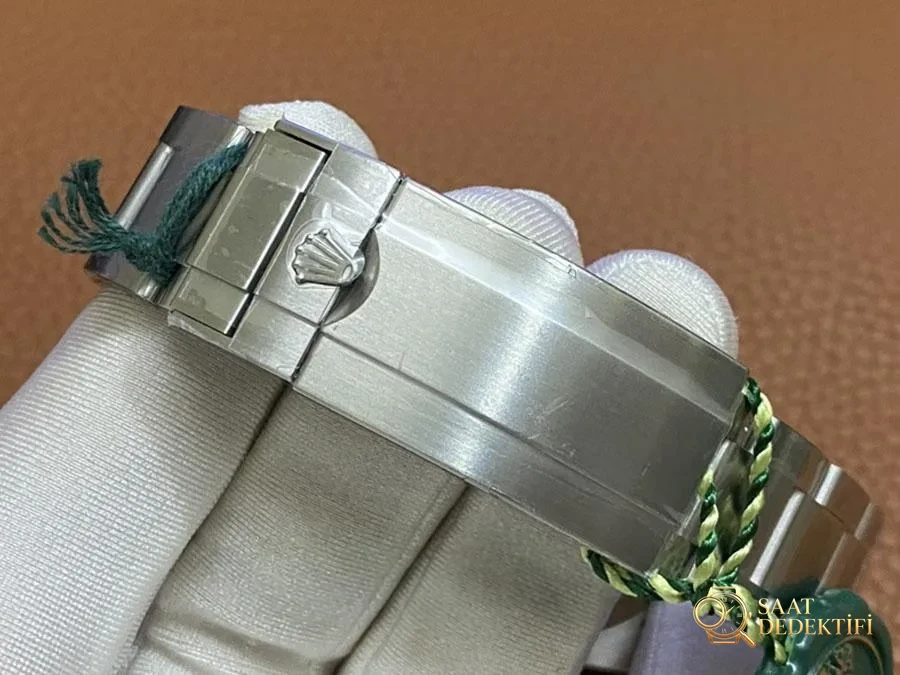 Реплика наручных часов VS Factory Rolex Green Water Ghost 3235 - Часы VS - Макро-циферблат и качество изготовления индексов