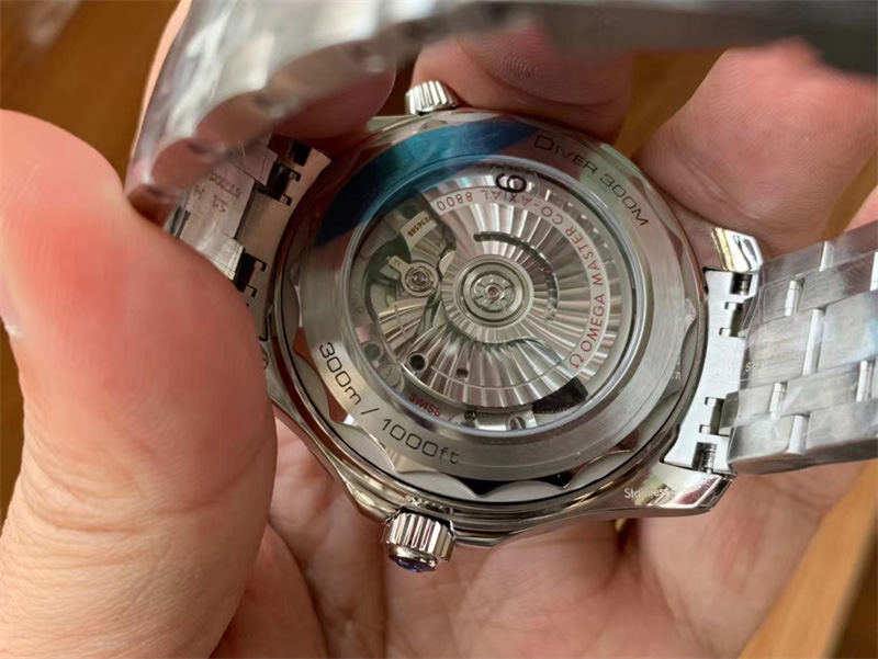 VS Factory Seamaster 300 Mavi V3 Versiyonu Saat İncelemesi — 2. fotoğraf