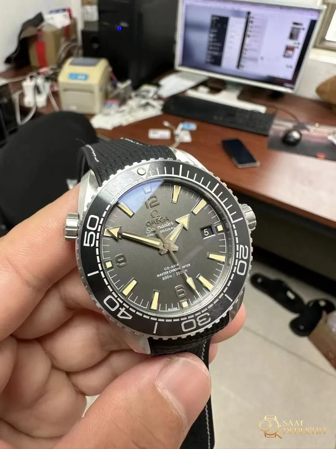VS Factory tehlikede - Kadran Detayı ve Bezel İşçiliği