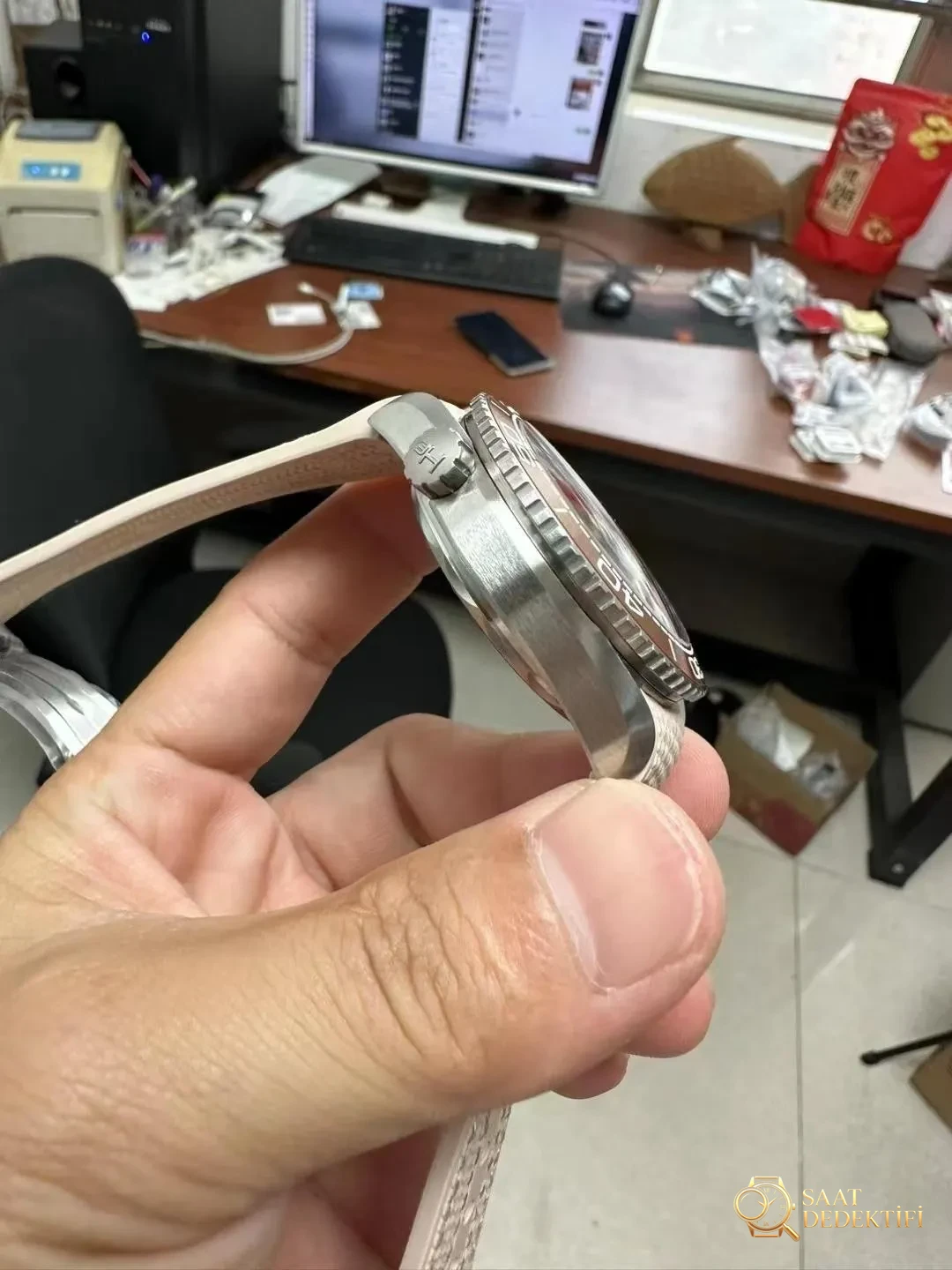 VS Factory tehlikede - Bezel İçi Rehaut Gravürü ve Hizalaması