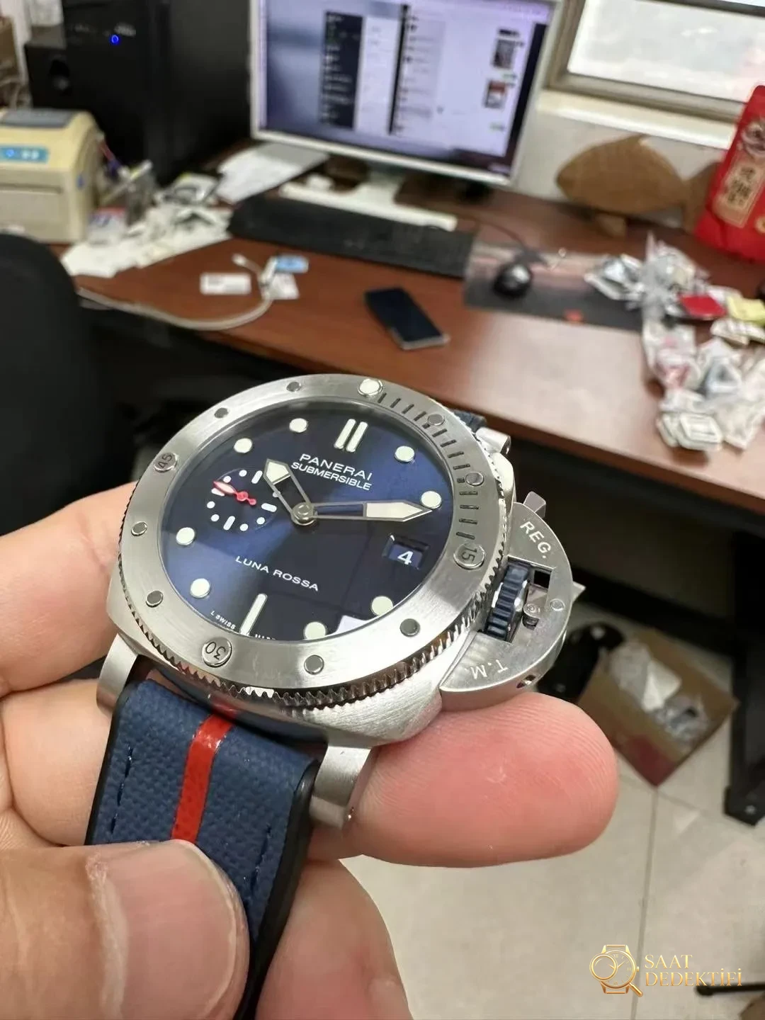 VS Factory tehlikede - Safir Kristal Cam Eğimi ve Yansıması