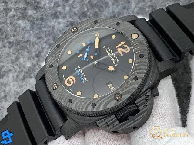 Replika Panerai Luminor Submersible PAM 616