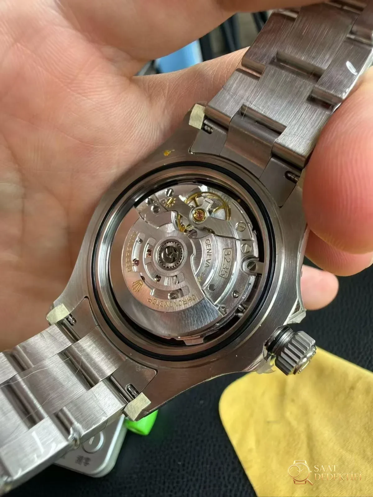 VS Factory YachtMaster Titanium 226627 Free Sprung - Yan Profil ve Kordon Bağlantısı