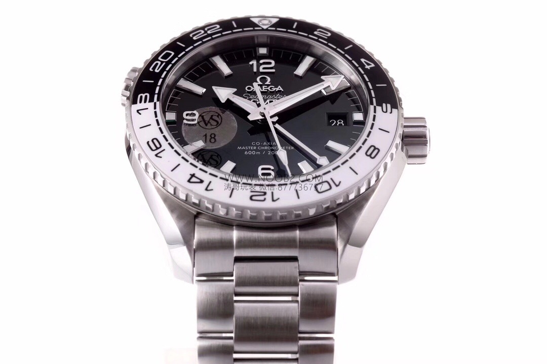 VS Factory yeni Omega Seamaster 600 GMT tai chi bezel siyah-beyaz bezel 43.5 mm 8906 mekanizma replika saat incelemesi — 7. fotoğraf
