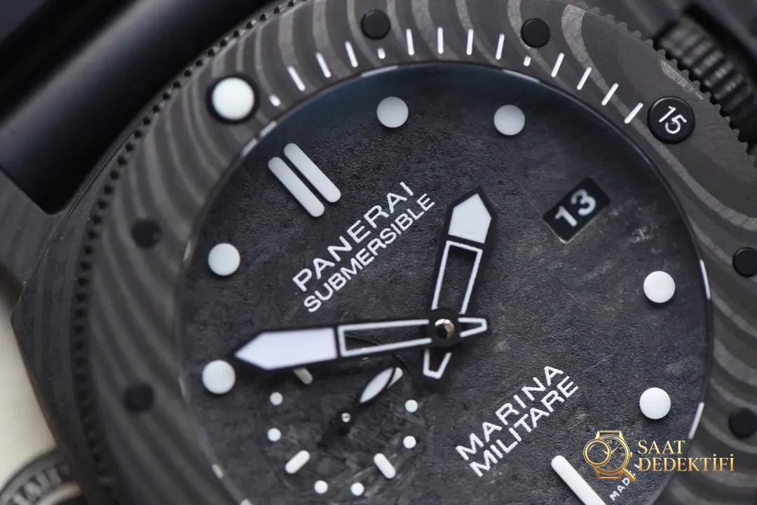 VS Factory yeni Panerai Submersible serisi PAM979 karbon fiber replika saat incelemesi - Klips Kilidi ve Lazer Damgalar
