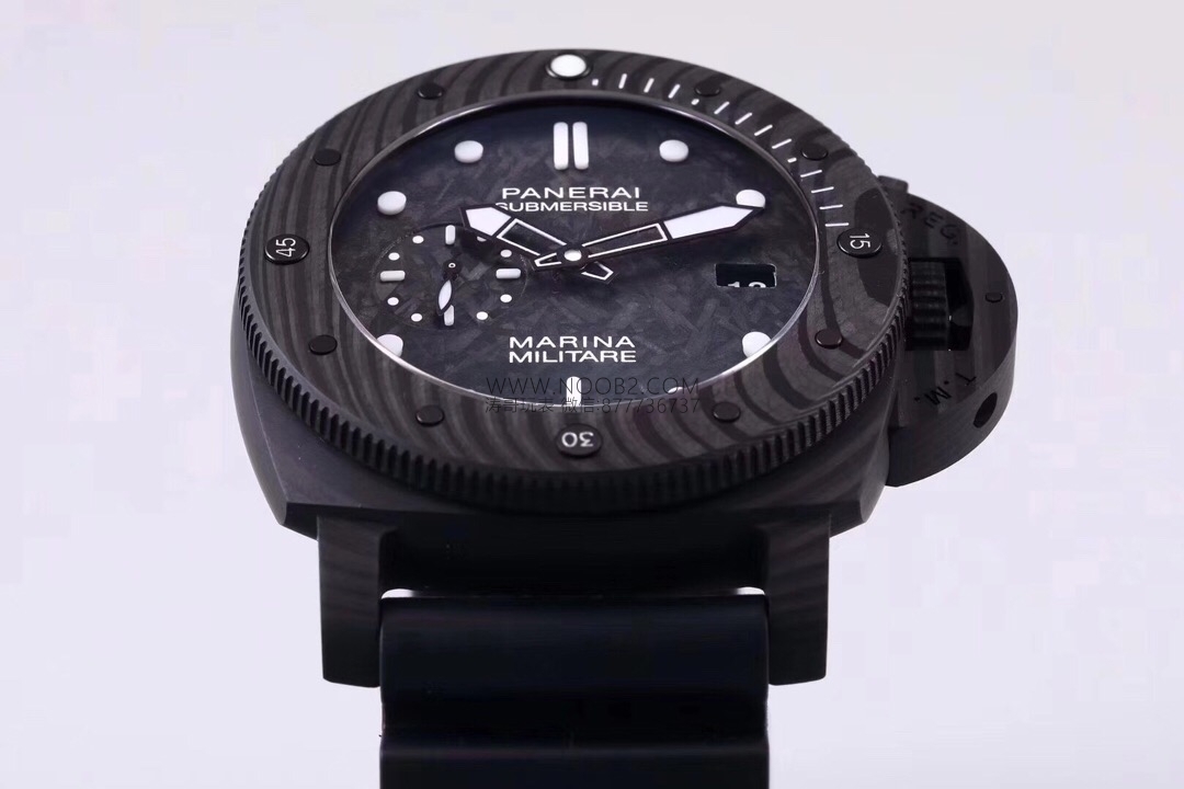 VS Factory yeni Panerai Submersible serisi PAM979 karbon fiber replika saat incelemesi — 9. fotoğraf