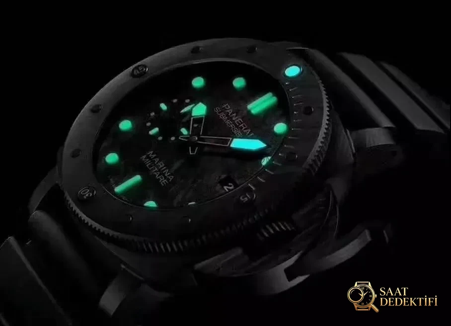 VS Factory yeni Panerai Submersible serisi PAM979 karbon fiber replika saat incelemesi - Bilezik Bakla Ayrımı ve Pim Yapısı
