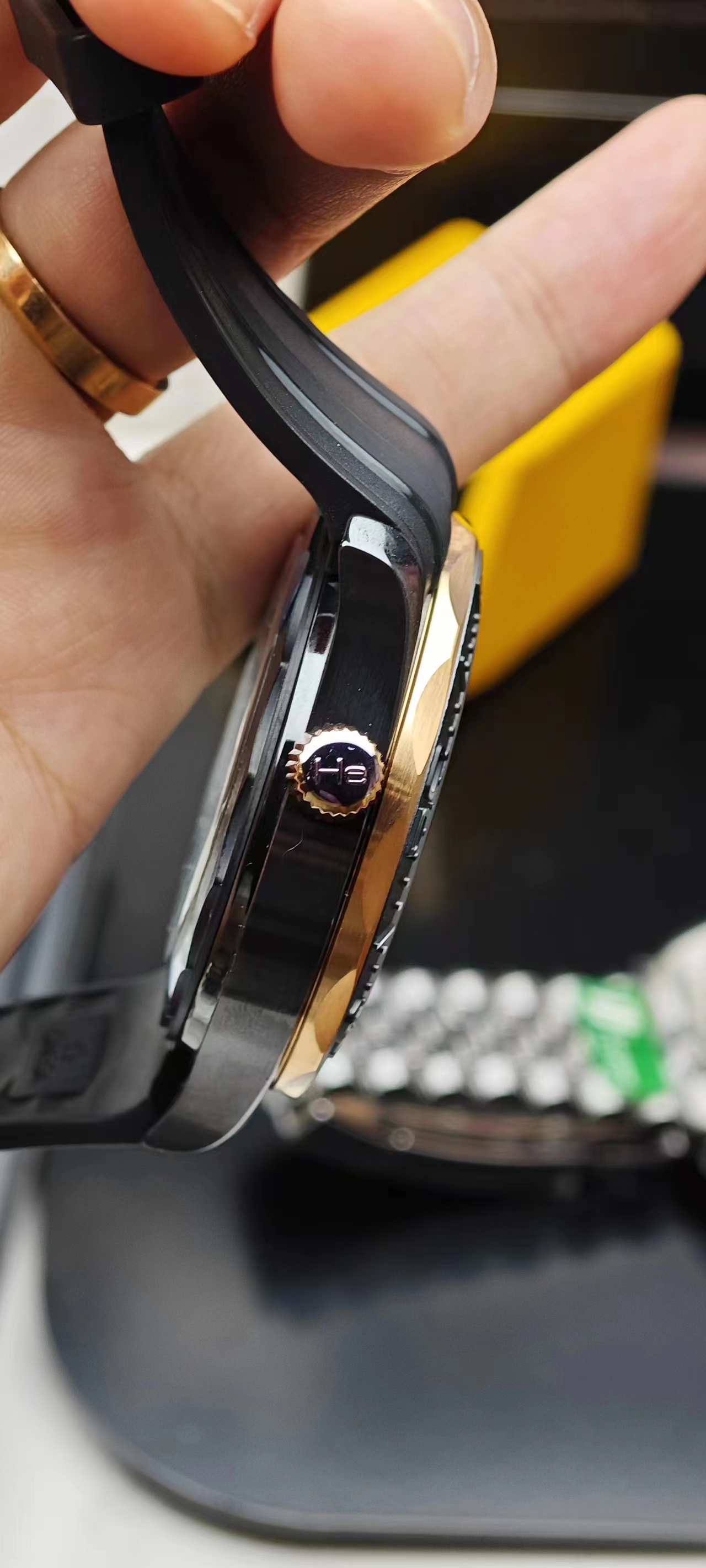 Omega Seamaster 300 Roze Altın Helyum Valfi