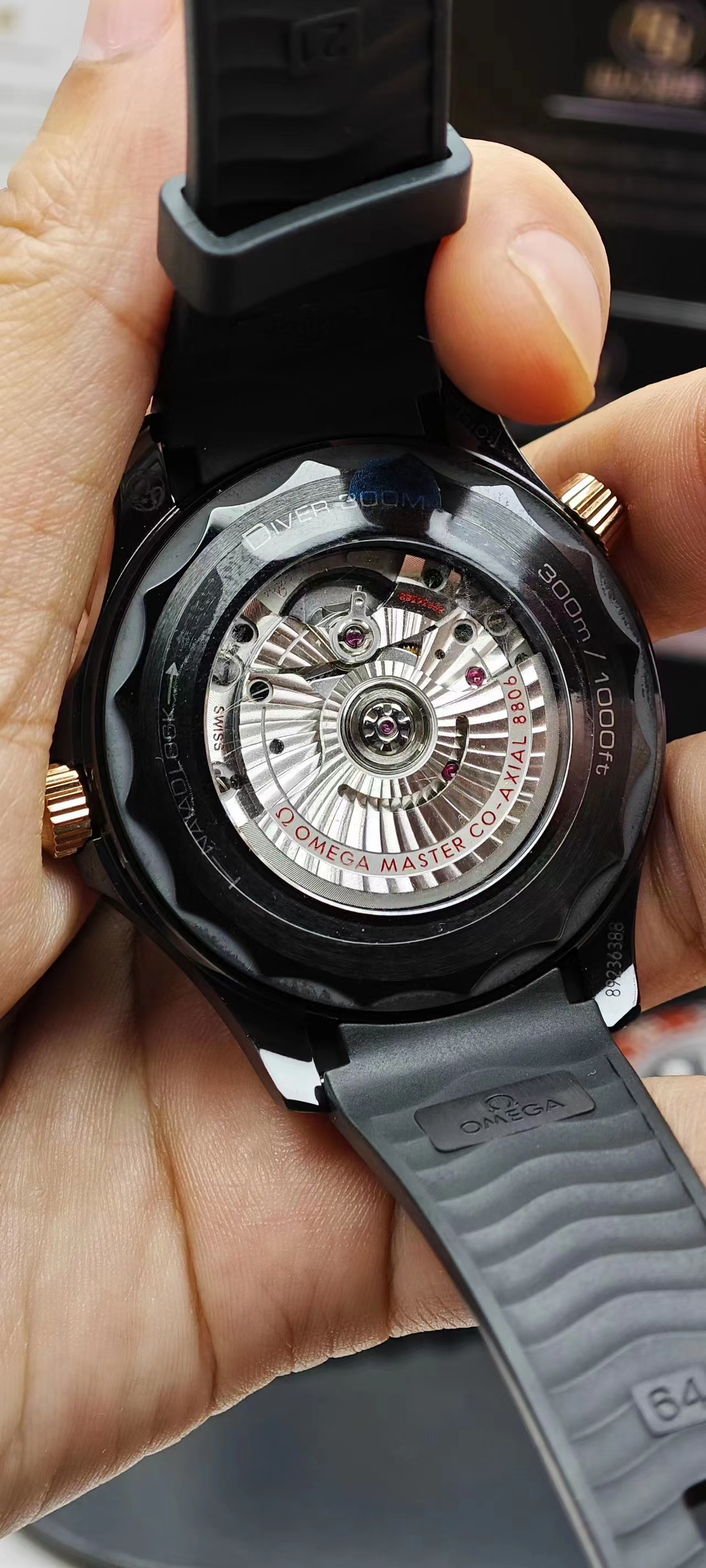 Omega Seamaster 300 Seramik Kasa Arkası
