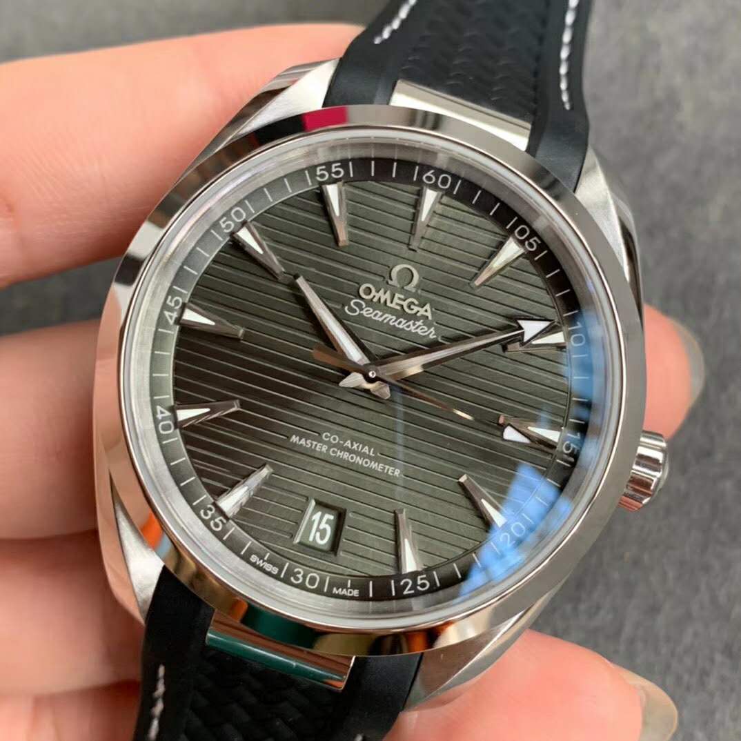 VS Factory Yeni Yeşil Kadranlı Seamaster Aqua Terra 150m'yi Yayınladı — 3. fotoğraf