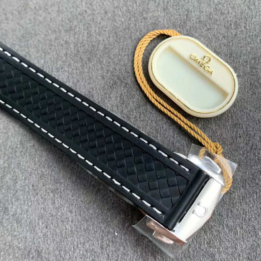 VS Factory Yeni Yeşil Kadranlı Seamaster Aqua Terra 150m'yi Yayınladı — 6. fotoğraf