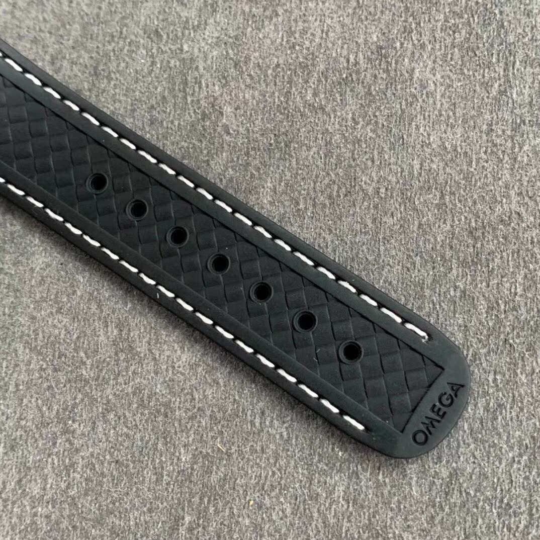 VS Factory Yeni Yeşil Kadranlı Seamaster Aqua Terra 150m'yi Yayınladı — 7. fotoğraf
