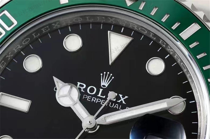 VS Factory'nin Rolex yeşil Submariner'ları arasında zirve — 4. fotoğraf
