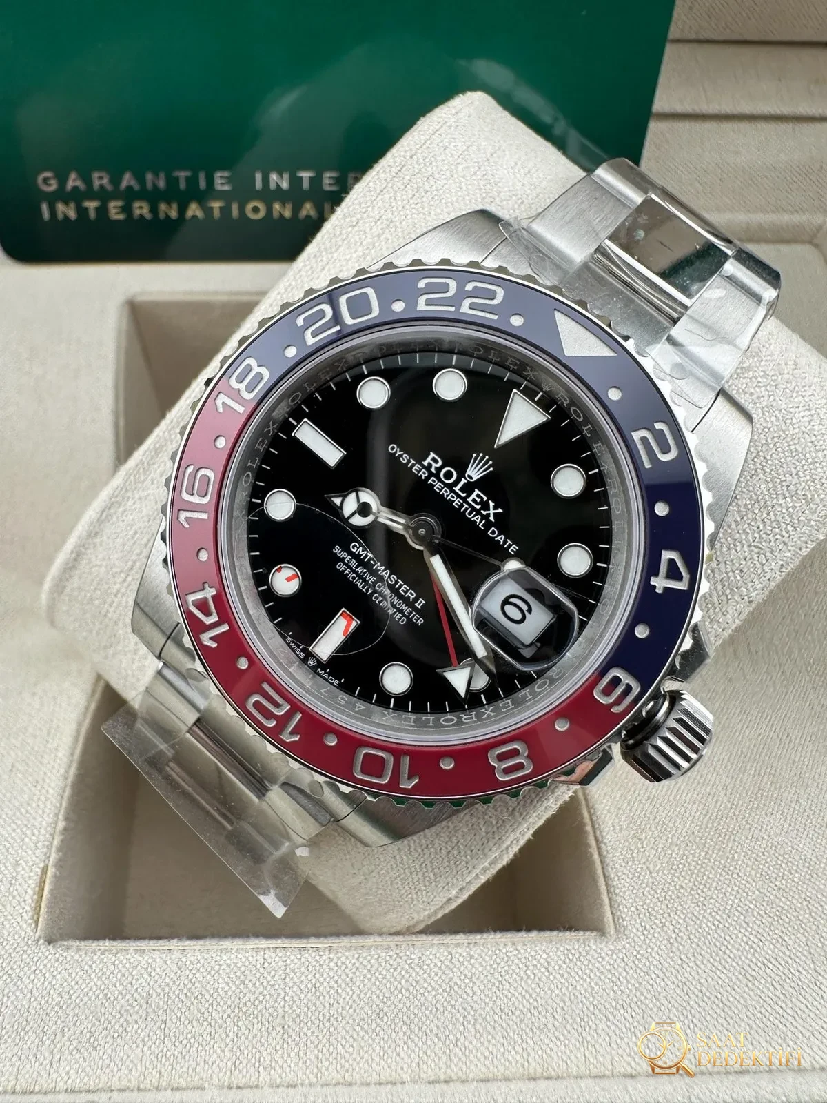 VS GMT cola bezel görücüye çıkıyor! Dandong 3285 mekanizmasını taşıyan bu model, her detayı üstün işçilikle işlenerek piyasadaki tüm versiyonları açık ara geride bırakıyor; replika saatlerin zirvesi unvanını sonuna kadar hak ediyor! - Bilezik, Toka ve Klips Mekanizması