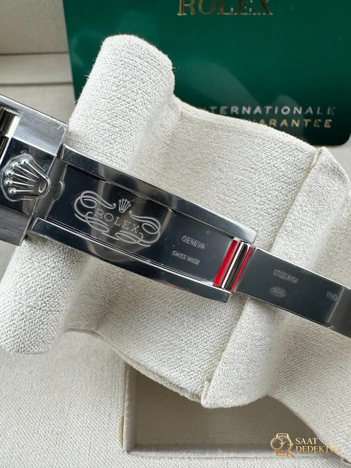 VS GMT cola bezel görücüye çıkıyor! Dandong 3285 mekanizmasını taşıyan bu model, her detayı üstün işçilikle işlenerek piyasadaki tüm versiyonları açık ara geride bırakıyor; replika saatlerin zirvesi unvanını sonuna kadar hak ediyor! - Fosfor ve Super-LumiNova Gece Görünümü