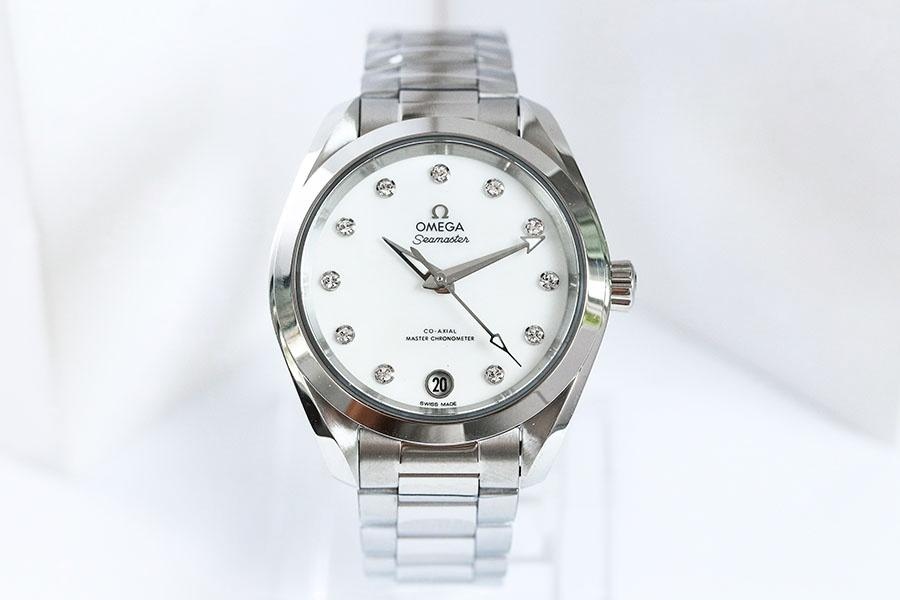 VS Omega Seamaster 150 metre inci beyazı sedef replika saat - 34 mm — 1. fotoğraf