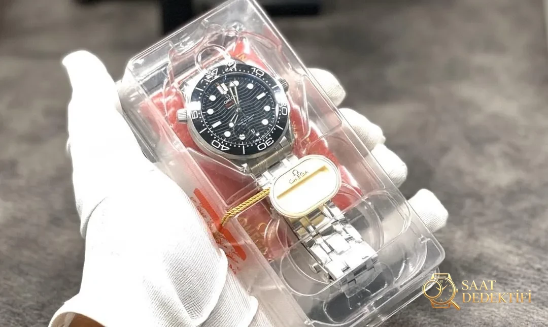 Omega Seamaster Diver 300M VS Factory İncelemesi - Ön Görünüm ve Kasa Tasarımı