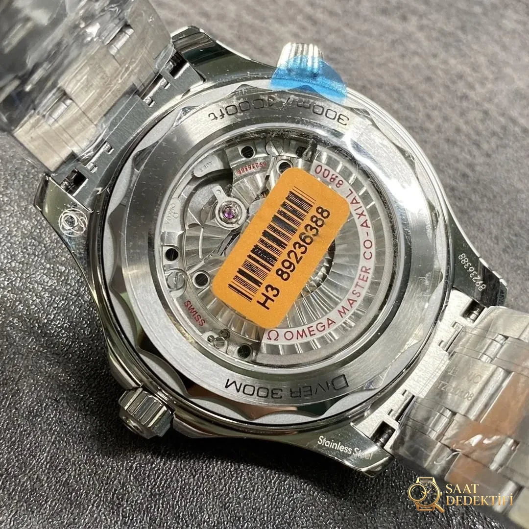 VS Omega Seamaster 300 küçük fabrika ürünlerinden nasıl ayırt edilir? - Bilekte Duruş ve Kasa Orantısı