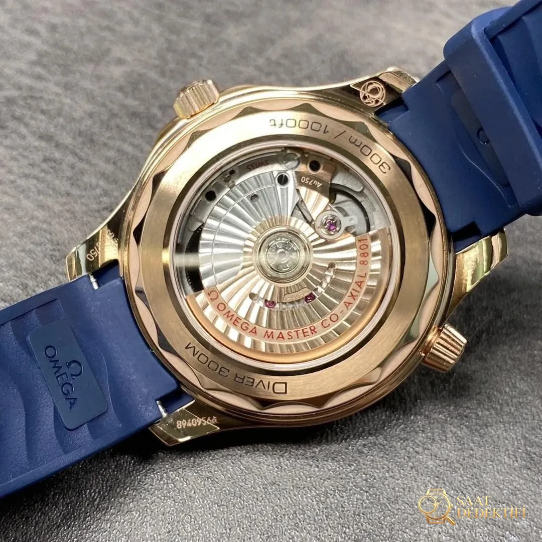 VS Omega Seamaster 300 küçük fabrika ürünlerinden nasıl ayırt edilir? - Kasa Çeliği ve Polisaj Kalitesi