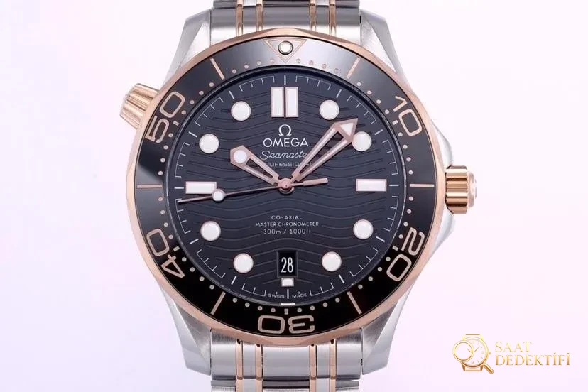 VS Omega yeni Seamaster 300 çift ton rose gold 8800 mekanizmalı replika saat incelemesi - Makro Kadran ve İndeks İşçiliği