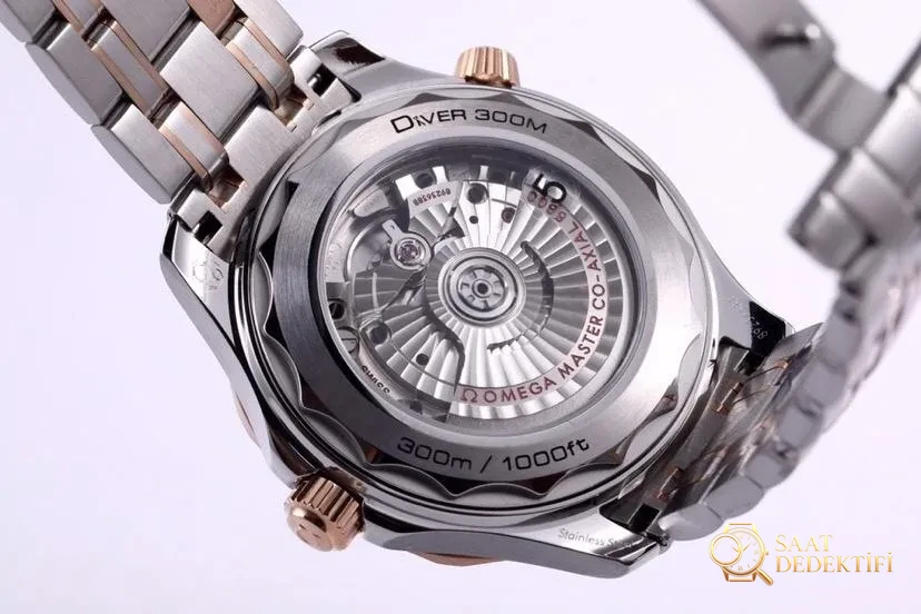 VS Omega yeni Seamaster 300 çift ton rose gold 8800 mekanizmalı replika saat incelemesi - Mekanizma Çark Dizilimi ve Taş Yatakları