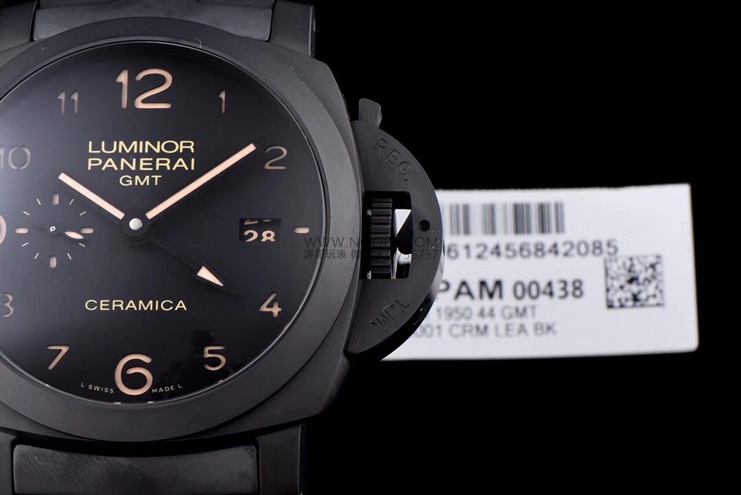 Vs Panerai PAM438 Black Warrior seramik p9001 full siyah mekanizma gerçek V2 versiyon replika saat orijinal karşılaştırmalı incelemesi — 13. fotoğraf