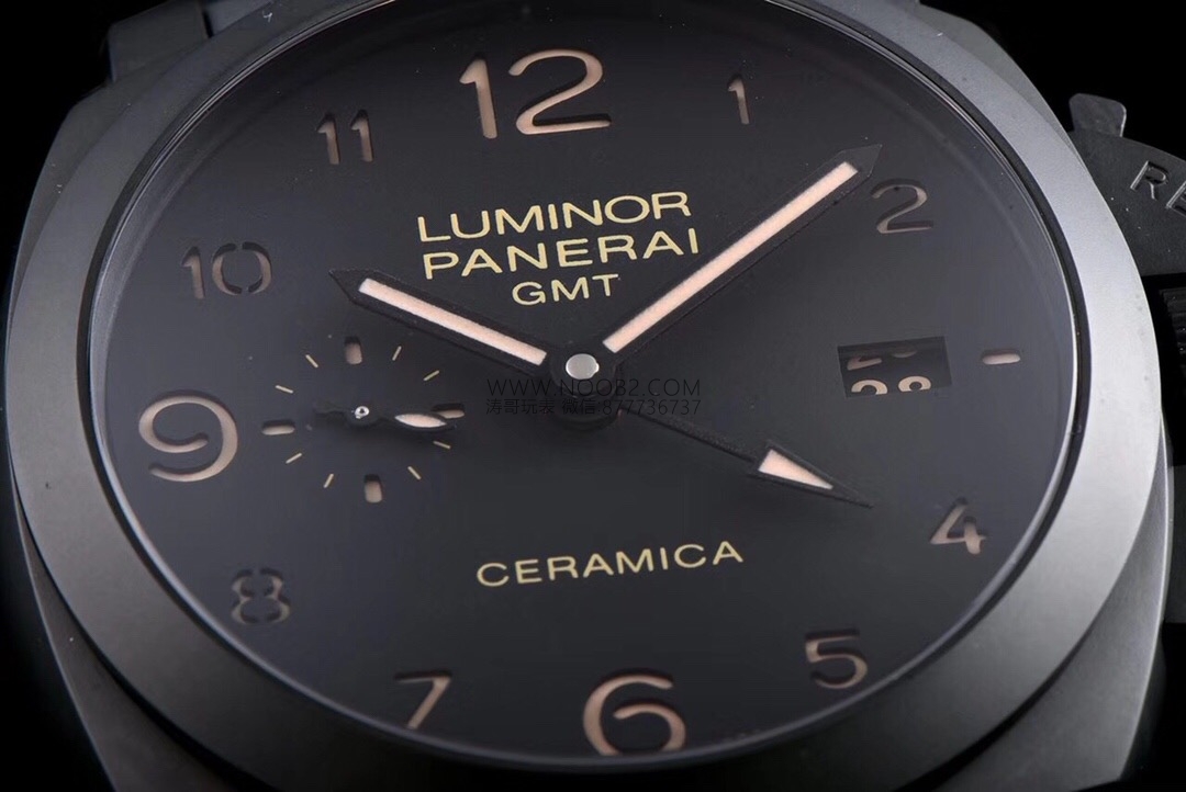 Vs Panerai PAM438 Black Warrior seramik p9001 full siyah mekanizma gerçek V2 versiyon replika saat orijinal karşılaştırmalı incelemesi — 14. fotoğraf