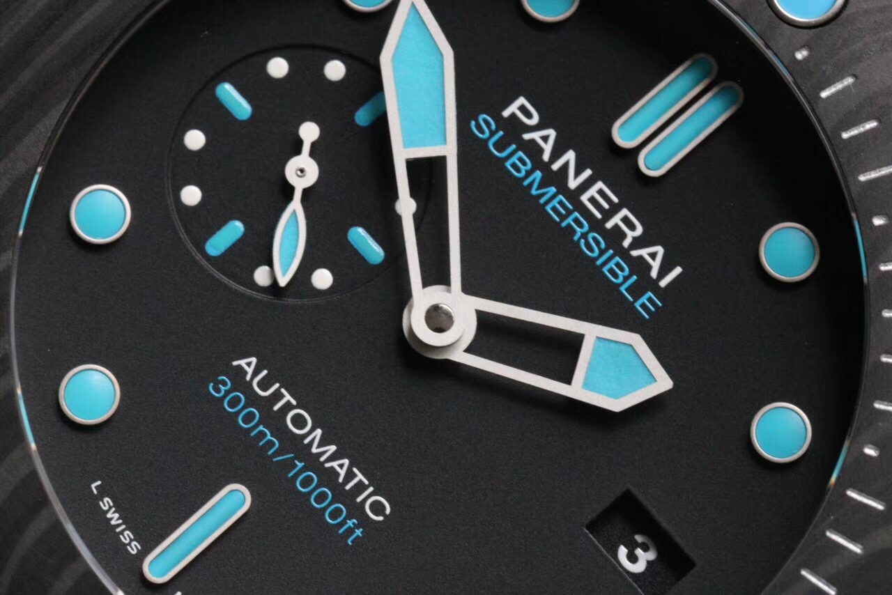 VS Panerai PAM799 karbon fiber bezelli titanyum kasa 47 mm replika saat incelemesi — 7. fotoğraf