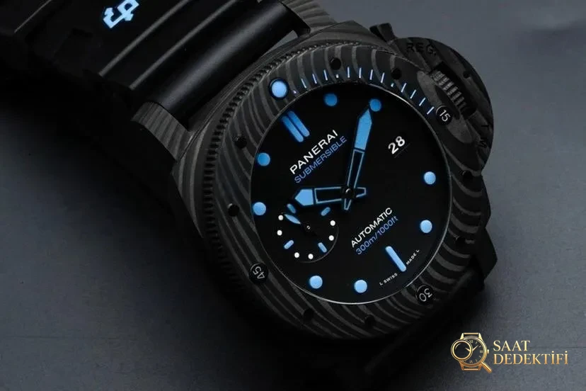 VS Panerai Submersible serisi PAM01616 karbon fiber replika saat incelemesi - Kasa Profili ve Kurma Kolu İncelemesi