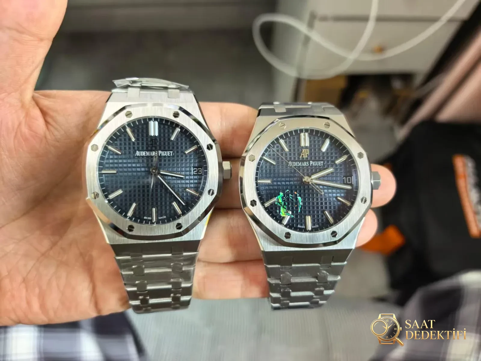 VS ve APS Arasında Mavi AP 15500 Fotoğraf Karşılaştırması - Kadran Detayı ve Bezel İşçiliği