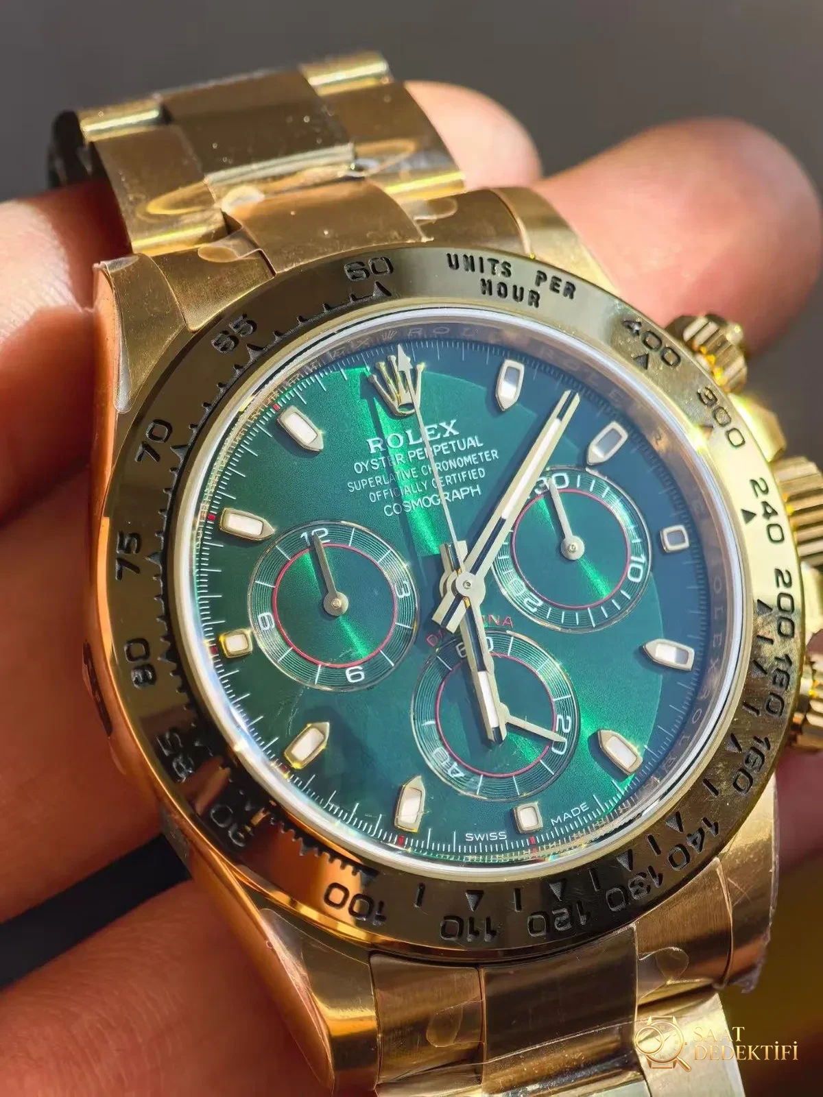 VSF Daytona Yellow Gold Green Dial V3 - Bilekte Duruş ve Kasa Orantısı