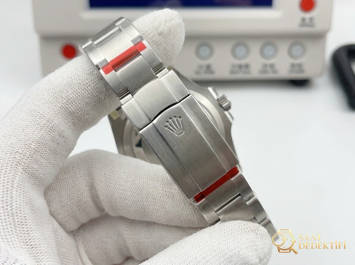 Обзор циферблата VSF Oyster Perpetual 36 Jubilee: Ref. 126000 Анализ фотографий — качество изготовления макро-циферблата и указателя