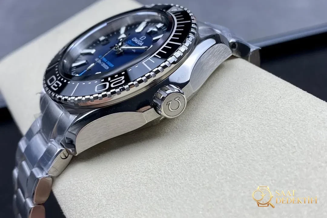 VS/SBF Factory Omega yeni Deniz Kralı Planet Ocean ULTRA DEEP kalitesi nasıl? - Fosfor ve Super-LumiNova Gece Görünümü