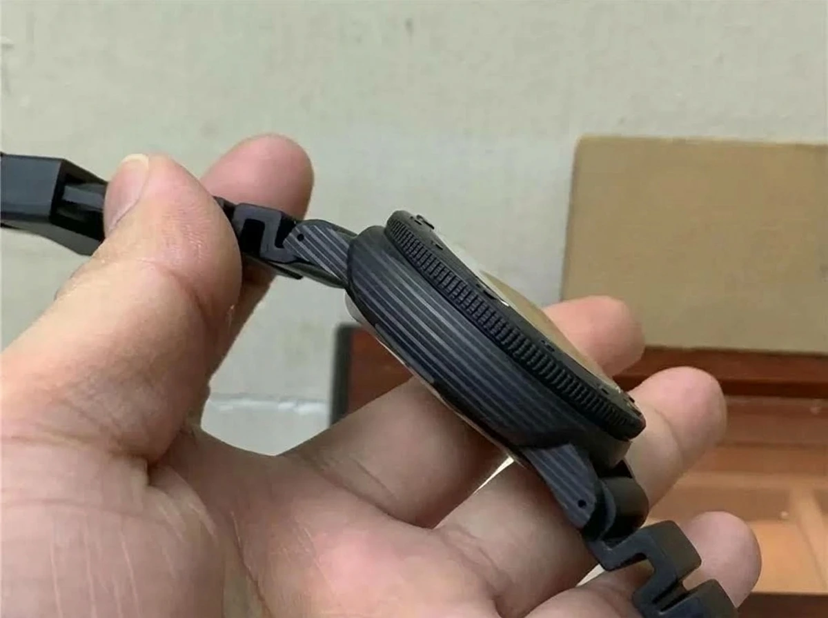 VS/SBF Factory Panerai PAM1324 karbon fiber almaya değer mi? - Makro Kadran ve İndeks İşçiliği