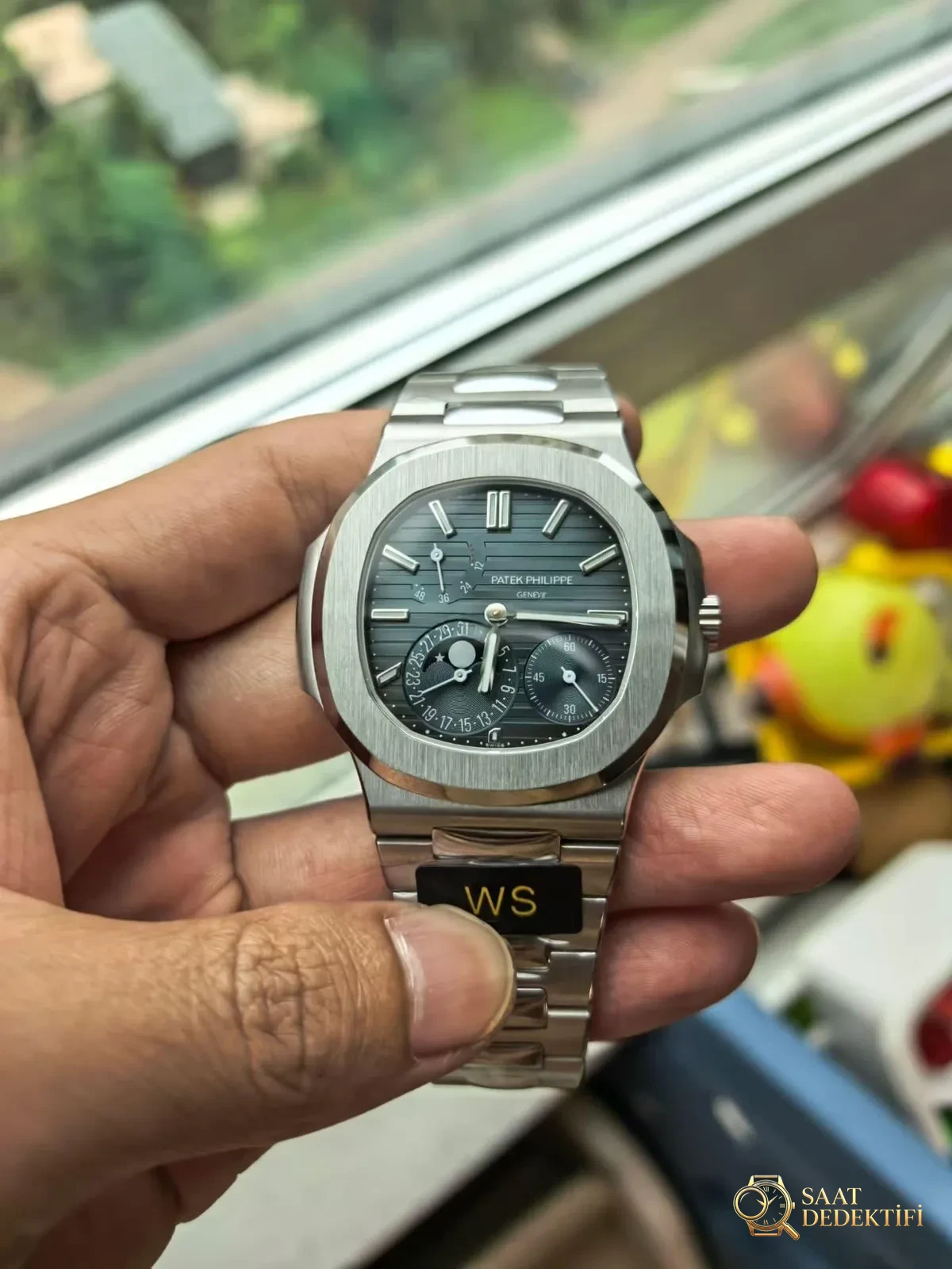 WS Factory tam modifiyeli Patek Philippe Nautilus 5712 SW kadranı, dolu orta aks, mat yüzeyli mooniphase kadranı ile bir çırpıda hedefe ulaşıyor mu? - Kadran Detayı ve Bezel İşçiliği
