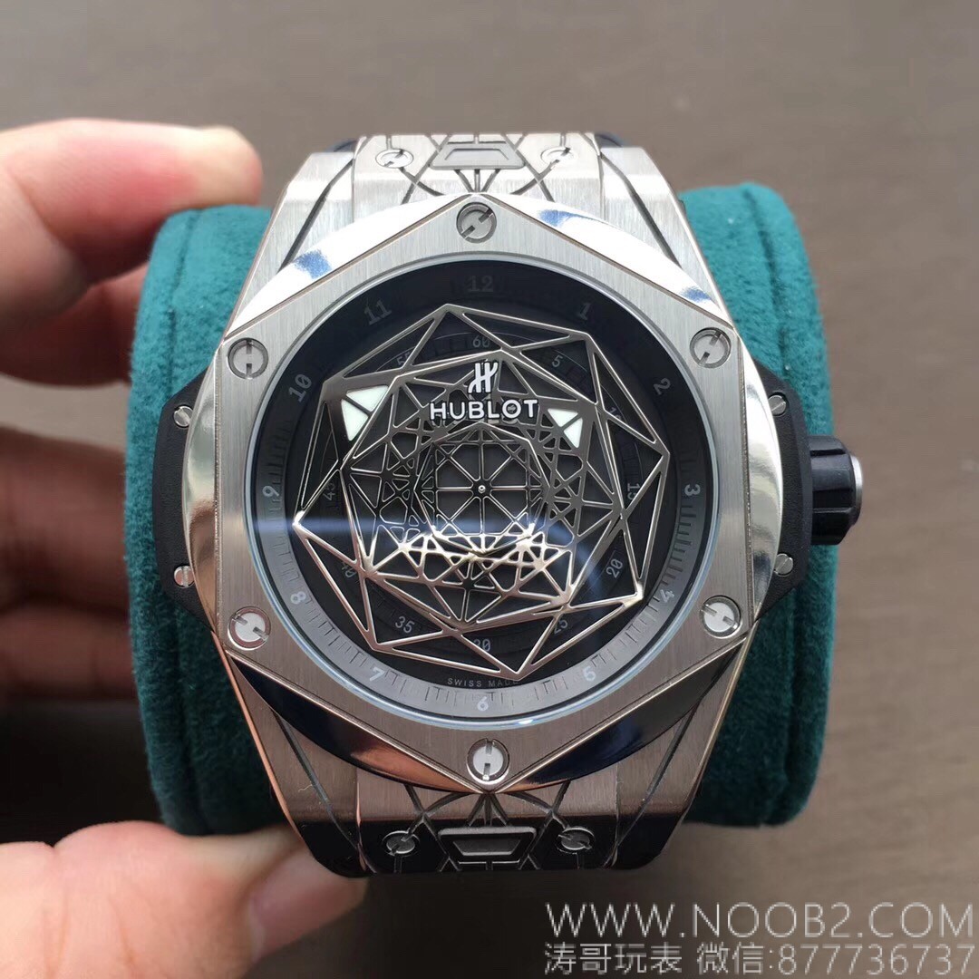 WWF Factory Hublot Big Bang Sang Bleu Tattoo İncelemesi: Sektördeki ilk gerçek titanyum SangBleu saati — 4. fotoğraf