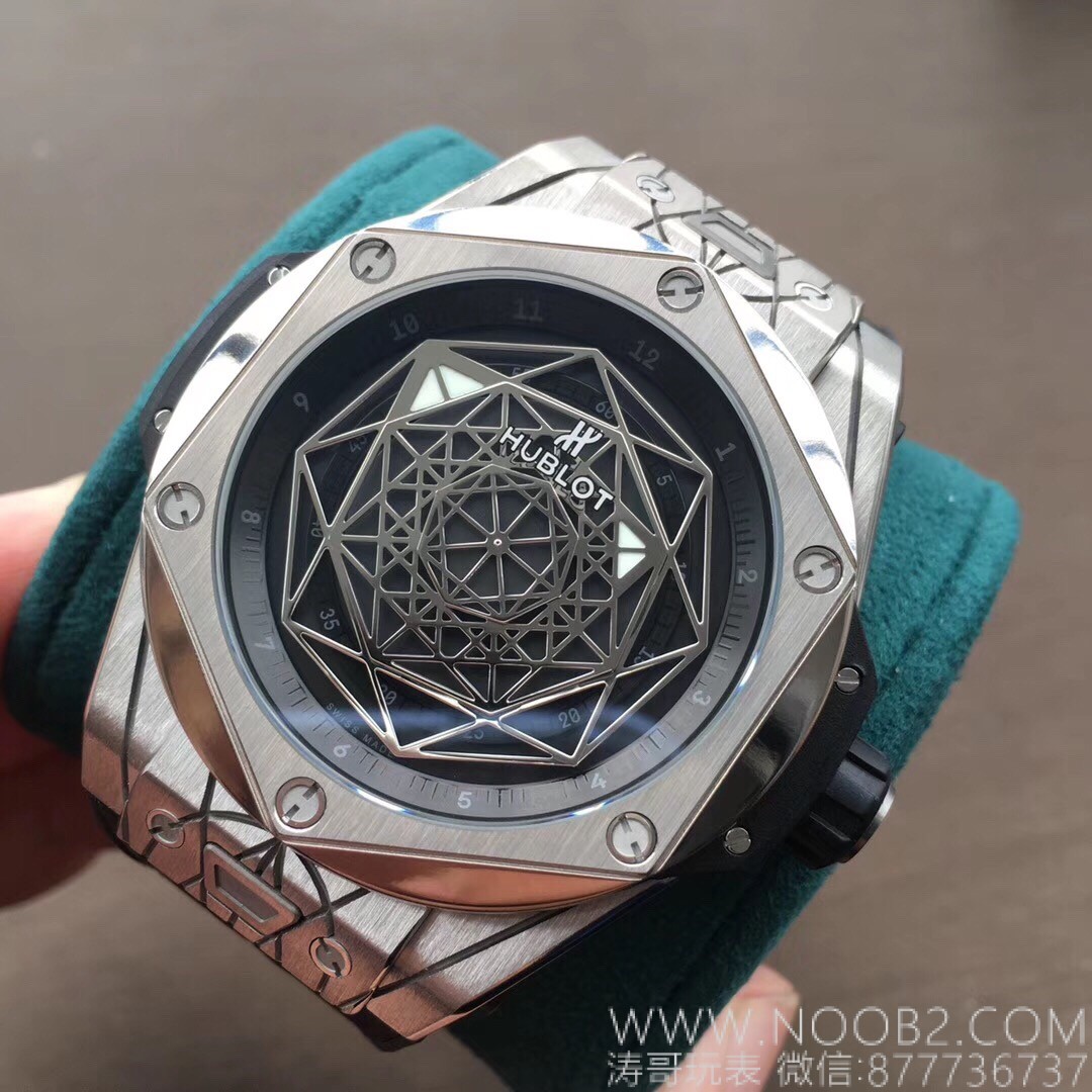WWF Factory Hublot Big Bang Sang Bleu Tattoo İncelemesi: Sektördeki ilk gerçek titanyum SangBleu saati — 7. fotoğraf