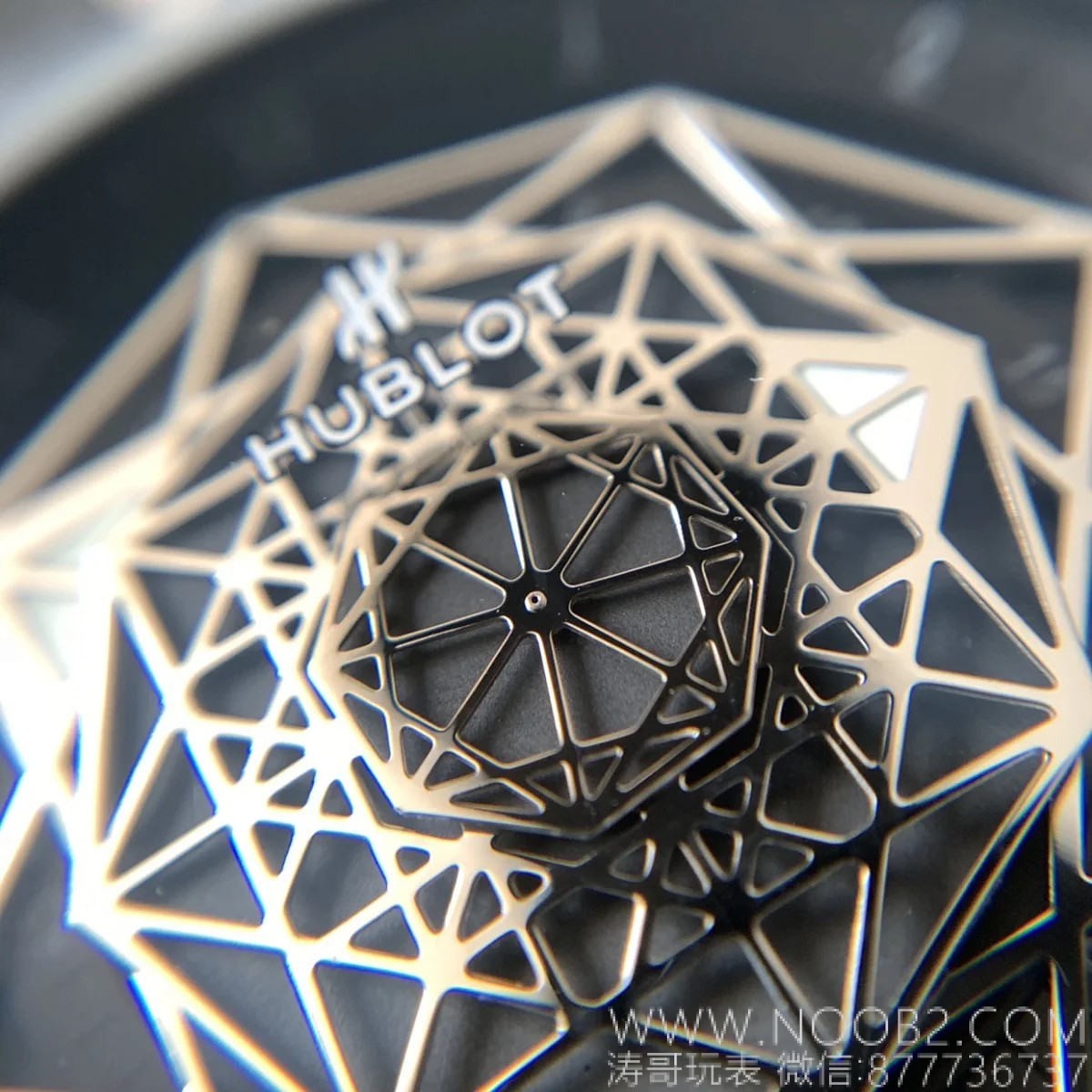 WWF Factory Hublot Big Bang Sang Bleu Tattoo İncelemesi: Sektördeki ilk gerçek titanyum SangBleu saati — 36. fotoğraf