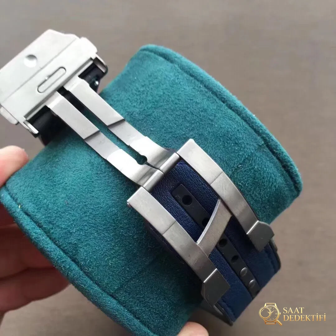 WWF Factory Hublot Big Bang Sang Bleu Tattoo İncelemesi: Sektördeki ilk gerçek titanyum SangBleu saati - Çelik Bilezik Esneme ve Tolerans Testi
