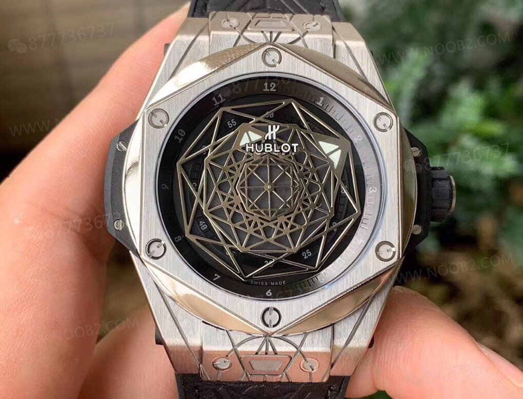 WWF Factory Hublot BIG BANG Tattoo işçiliği nasıl? İlk bakışta replika olduğu belli oluyor mu? — 1. fotoğraf