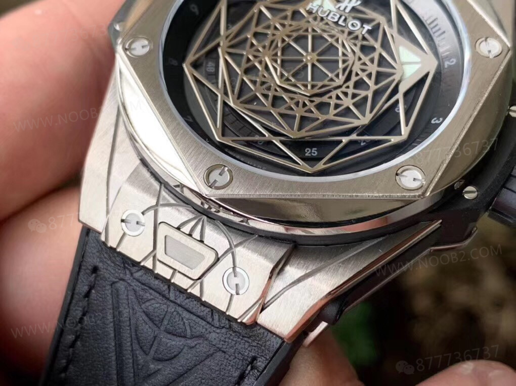 WWF Factory Hublot BIG BANG Tattoo işçiliği nasıl? İlk bakışta replika olduğu belli oluyor mu? — 5. fotoğraf