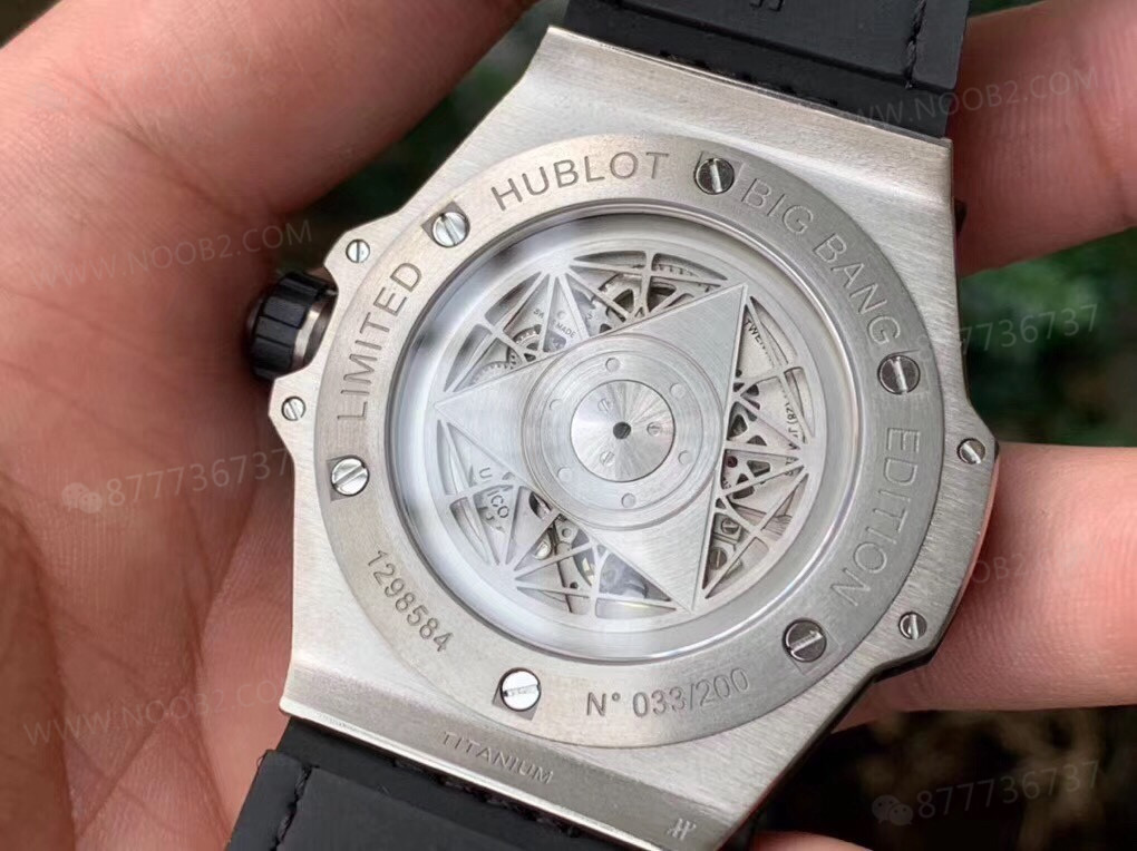 WWF Factory Hublot BIG BANG Tattoo işçiliği nasıl? İlk bakışta replika olduğu belli oluyor mu? — 6. fotoğraf